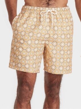 Good Fellow & Co Men’s 7" Swim Shorts Yellow Mesh Liner UPF50+ Gold Medallion M